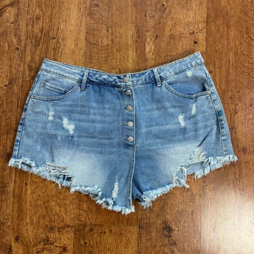Madden NYC Blue Distressed Denim Shorts Butterfly Button Front Flap Size 21 - Picture 1 of 8